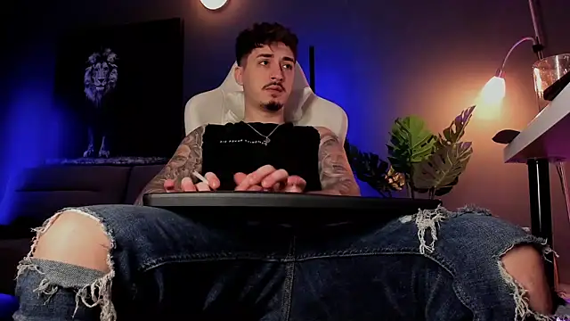 uptomatty online show from March 2026 07:33:02 AM