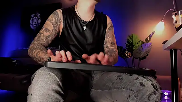 uptomatty online show from February 2026 07:41:02 AM