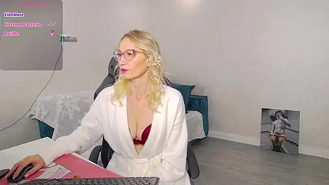 Snapshot of Sofia_Soul chatting on September 2025 06:36:01 PM Sofia Soul online show from September 2025 06:36:01 PM