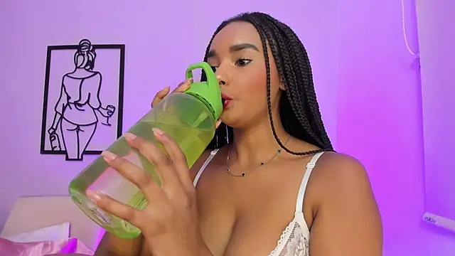 Allison-Bell1 online show from November 2025 08:34:01 PM