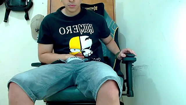 Danyer33 online show from March 2026 11:36:02 PM