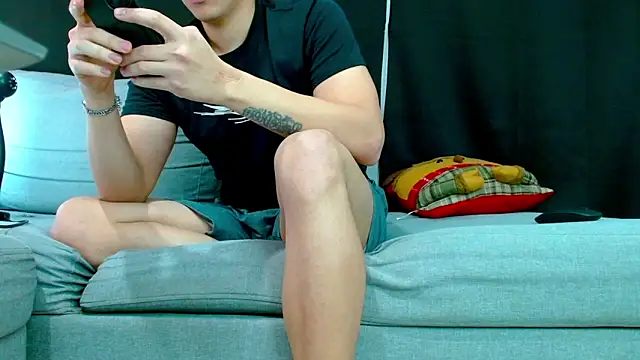 Danyer33 online show from December 2025 02:12:02 AM