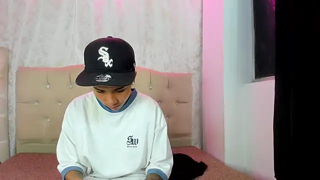 nova sex01 online show from November 2025 05:30:02 AM