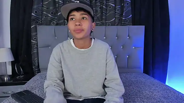 nova sex01 online show from February 2025 04:07:01 AM