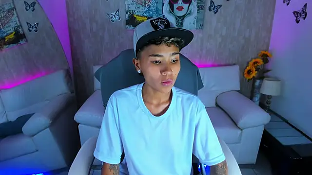 nova sex01 online show from December 2025 04:22:01 AM