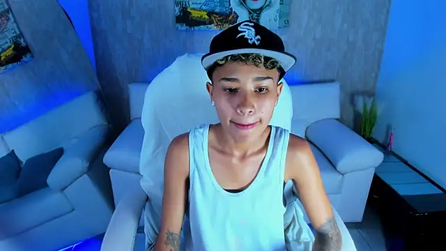nova sex01 online show from October 2025 04:10:01 AM