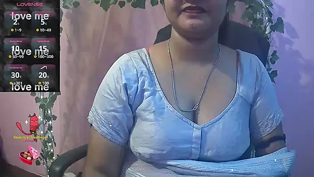 Snapshot of Pari-new chatting on July 2026 04:21:01 AM Pari-new online show from July 2026 04:21:01 AM