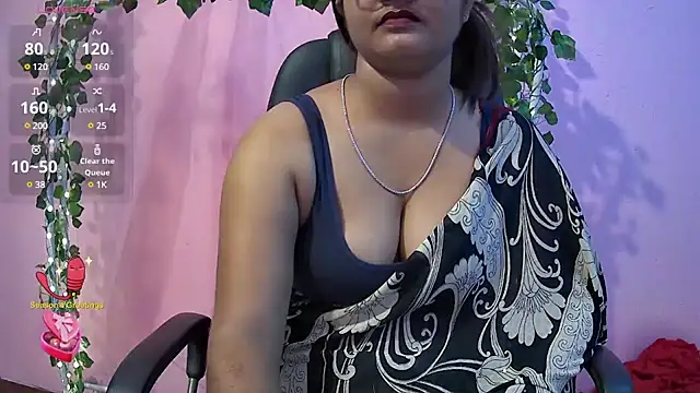 Snapshot of Pari-new chatting on March 2025 04:26:02 AM Pari-new online show from March 2025 04:26:02 AM