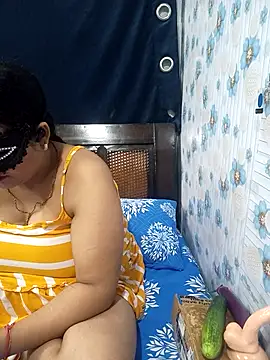 tina8th online show from November 2025 05:07:02 PM