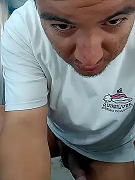 Snapshot of jorgeckingz chatting on January 2025 08:09:01 PM jorgeckingz online show from January 2025 08:09:01 PM