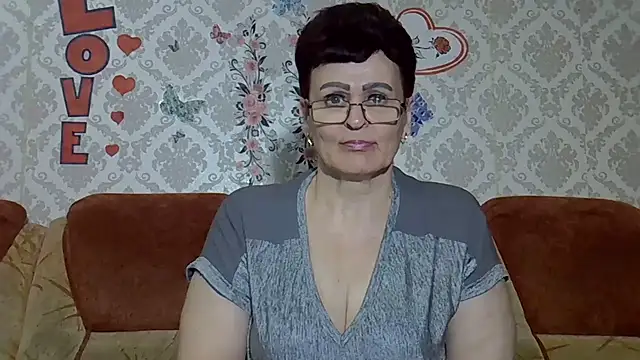 PaulaGolden online show from June 2026 01:28:01 PM