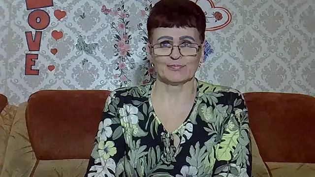 PaulaGolden online show from June 2026 06:58:01 PM