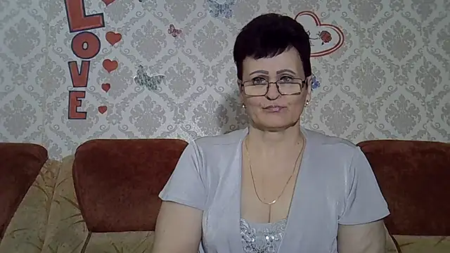PaulaGolden online show from December 2025 04:30:02 PM