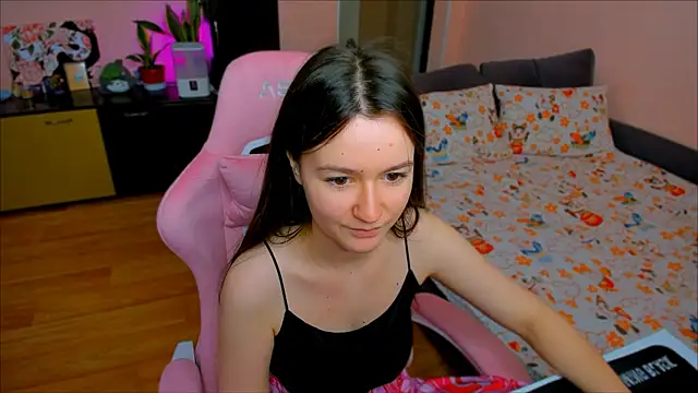 Snapshot of ameli_moon chatting on October 2025 01:36:02 PM ameli moon online show from October 2025 01:36:02 PM