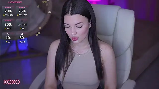 YourLolaBunny online show from April 2026 06:49:02 AM