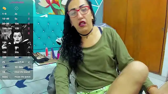 sabrina dupont online show from October 2025 12:48:01 PM