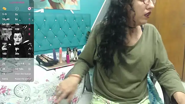 sabrina dupont online show from October 2025 12:51:02 PM