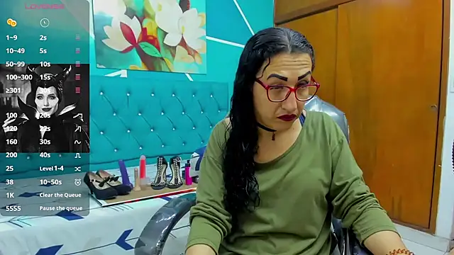 sabrina dupont online show from November 2025 12:41:01 PM