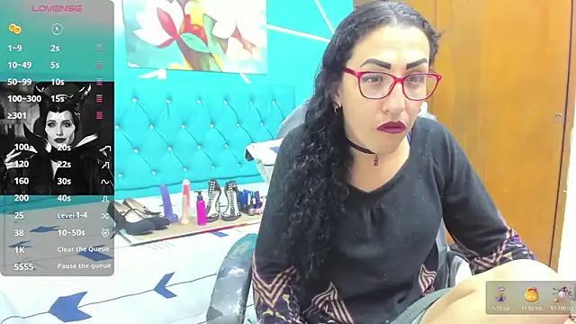 sabrina dupont online show from October 2025 01:10:02 PM