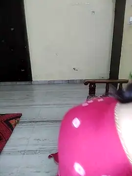 Fair-magic-woman online show from February 2026 11:30:02 AM