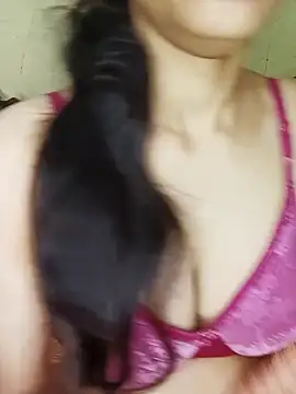 Snapshot of Fair-magic-woman chatting on October 2025 10:21:02 PM Fair-magic-woman online show from October 2025 10:21:02 PM