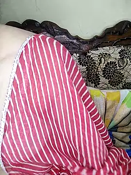 Snapshot of Fair-magic-woman chatting on October 2025 05:47:02 PM Fair-magic-woman online show from October 2025 05:47:02 PM