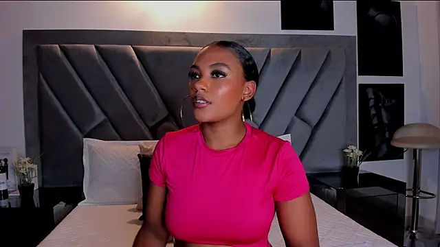 brenda nova18 online show from September 2025 09:21:01 PM