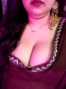 Suhanakhan00 online show from May 2026 07:12:02 PM