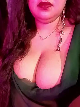Suhanakhan00 online show from May 2026 09:57:02 AM
