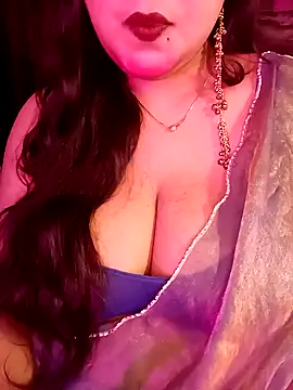 Suhanakhan00 online show from March 2026 07:43:01 AM