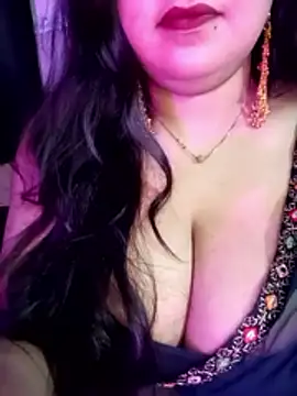Suhanakhan00 online show from May 2026 09:45:01 AM