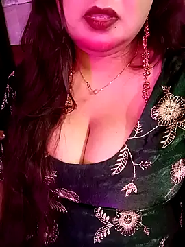 Suhanakhan00 online show from March 2026 06:42:02 AM