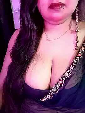 Suhanakhan00 online show from April 2026 11:23:02 AM
