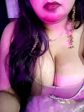 Suhanakhan00 online show from March 2026 08:23:01 AM
