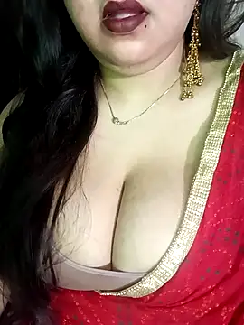 Suhanakhan00 online show from June 2026 11:22:02 AM