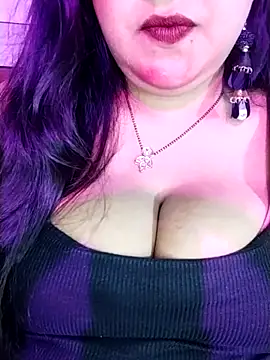 Suhanakhan00 online show from November 2025 05:33:02 AM