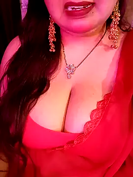 Suhanakhan00 online show from February 2026 06:47:02 AM