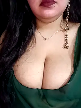 Suhanakhan00 online show from May 2026 10:09:02 AM