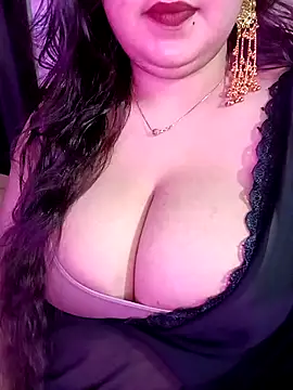 Suhanakhan00 online show from May 2026 10:01:01 AM
