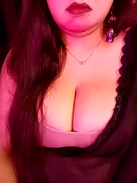 Suhanakhan00 online show from April 2026 10:11:01 AM