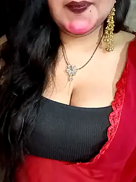 Suhanakhan00 online show from February 2026 06:29:02 PM