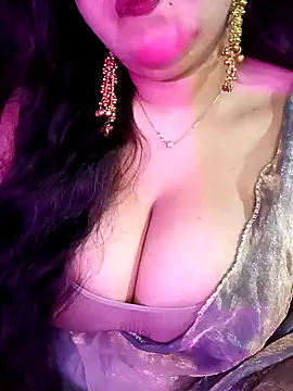 Suhanakhan00 online show from February 2026 05:40:02 AM