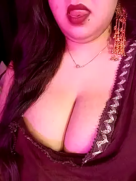Suhanakhan00 online show from May 2026 10:36:01 AM