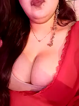 Snapshot of Suhanakhan00 chatting on June 2026 08:31:01 AM Suhanakhan00 online show from June 2026 08:31:01 AM