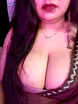 Suhanakhan00 online show from April 2026 09:50:01 AM