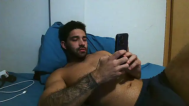 Snapshot of macho_fit chatting on June 2026 05:15:02 AM macho fit online show from June 2026 05:15:02 AM