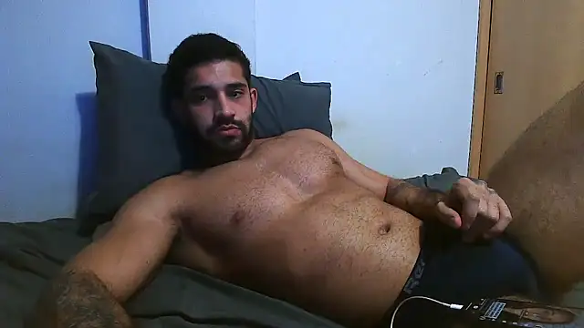 Snapshot of macho_fit chatting on May 2026 05:13:01 AM macho fit online show from May 2026 05:13:01 AM
