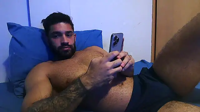 Snapshot of macho_fit chatting on May 2026 07:32:02 PM macho fit online show from May 2026 07:32:02 PM