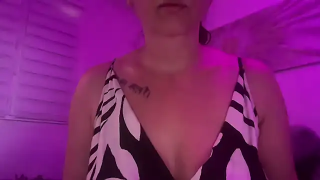 Serena 4you online show from May 2026 06:25:02 PM