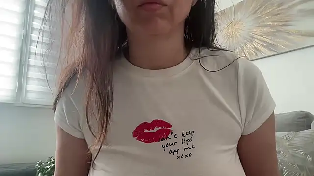 Serena 4you online show from May 2026 04:12:02 PM